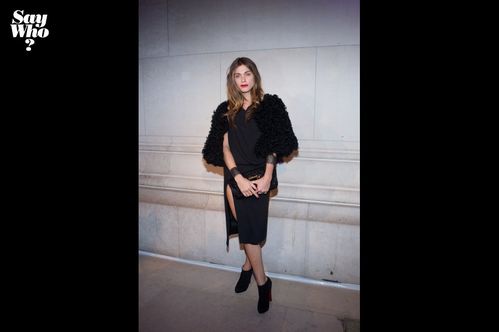 in-and-out-fashion---Elisa-Sednaoui.jpg