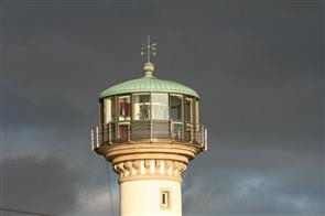 phare-de-Kerbel-port-Louis.jpg