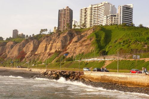 Barrio de Miraflores desde la playa - LMA