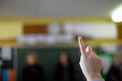 que-les-candidats-au-professorat-levent-le-doigt-photo-afp