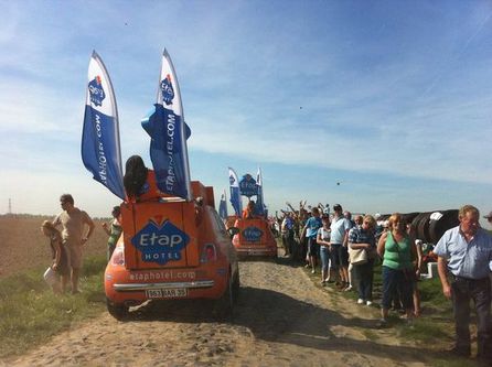 Paris-Roubaix 2011 caravane publicitaire