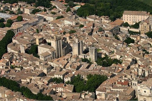 Uzès - vue aérienne