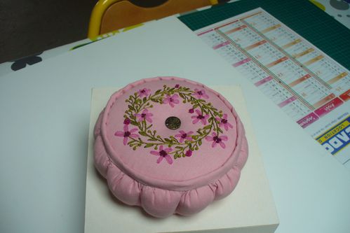 boîte à ouvrage en tissu brodée