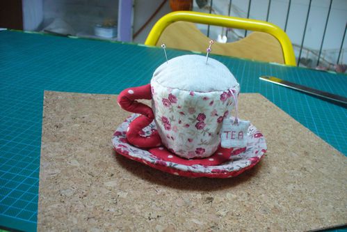 tasse pique épingles en tissu
