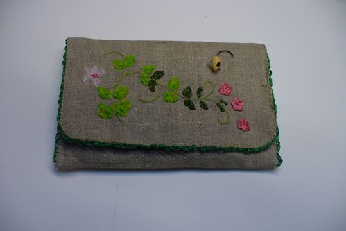 broderie au ruban pochette