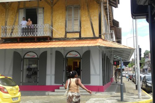 2011-05-Guyane-076--1600x1200-.jpg