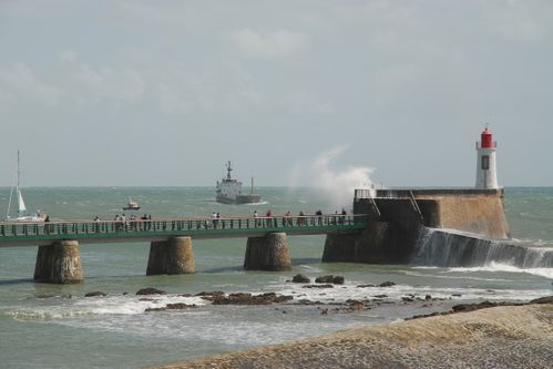 med-mer-agitee-aux-sables-d-olonne-visoterra-28479.jpg