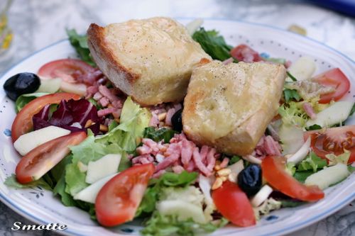Salade de chèvre chaud
