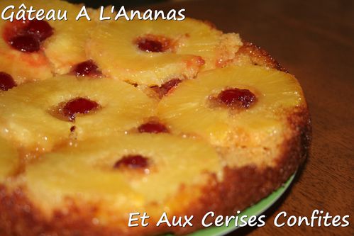 gateau-a-l-ananas-et-aux-cerises-confites.jpg