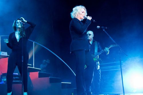 Kim-Wilde-008 stutt 2011