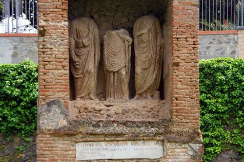 492j2 Pompéi, nécropole de Porta Nocera