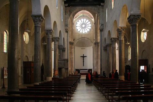 635f1 Troia, cathédrale Santa Maria Assunta