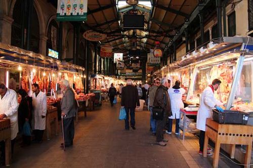 895g1 Athènes, le marché, boucheries