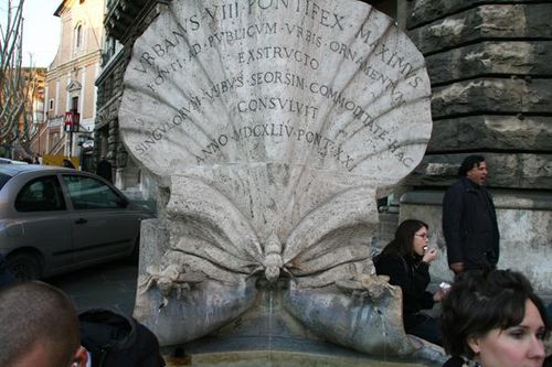 378a Rome, fontaine des Abeilles