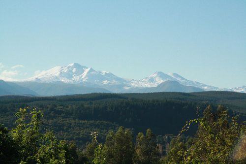 VolcanesChillan-caminoLasTermas-avril2010--4-.JPG