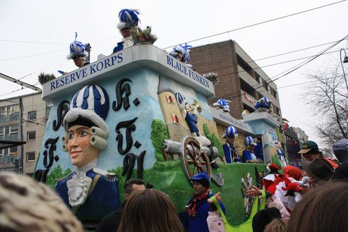 L'un des chars des Blaue Funken Carnaval de Cologne 0729