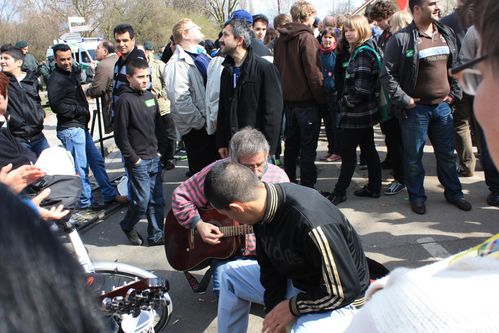 L'attente en musique Manif-a-Duisbourg--28-mars- 1275