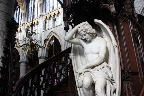 Sculpture dans la cathédrale Saint-Paul Photos-1-0893.jpg