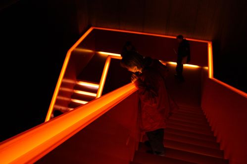 L'escalier intérieur est orange lui-aussi Ruhr-2010-0984.jpg