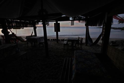 restaurant-at-beach.jpg