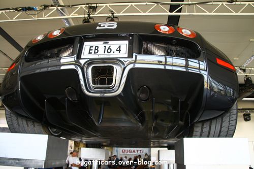 Centenaire-inside-Bugatti-SAS 3713