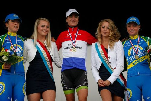 hollande_podium.jpg