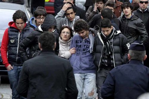 Fusillade-devant-un-college-lycee-juif-a-Toulouse_scalewidt.jpg