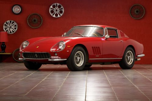 Ferrari-275-GTB-de-1965--est-620.000-OCo-720.000-Oe-.jpg