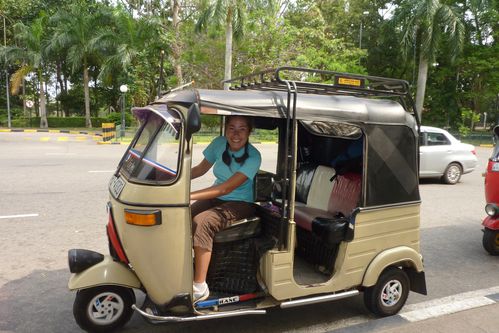 negombo tuktuk french (1)