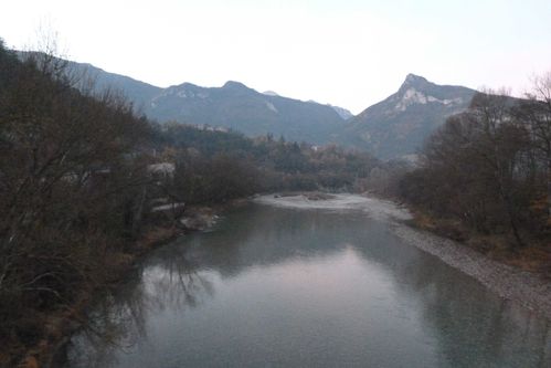 P1030417 traversée du fleuve la drôme revue