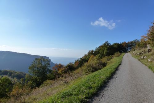 P1020174 (cp d'oeil en arrière, montée vers col de Neurre