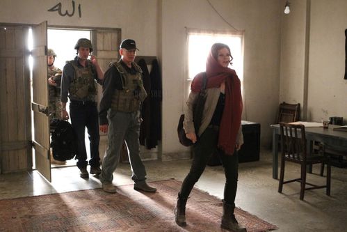 NCIS-S11x04-de-l-existence-de-la-femme-Gibbs---McGee-a-Kab.jpg