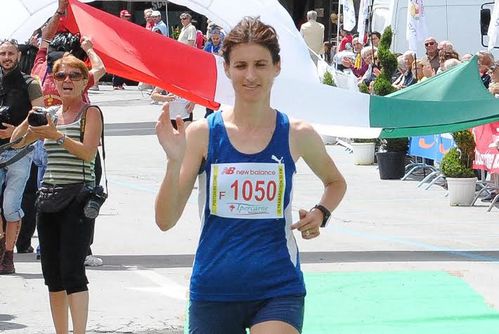 Pistoia-Abetone Ultramarathon 50 km 2014 (39^ ed.). Bis del laziale Carmine Buccilli. La croata Marjia Vrajic regina della Pistoia-Abetone