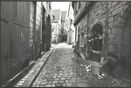 rue-de-la-paix-enfants