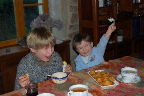 Loulou-et-Victor---Gouter.jpg