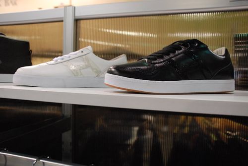 HUF-Spring-Summer-2010-Footwear-A-Closer-Look-02.jpg
