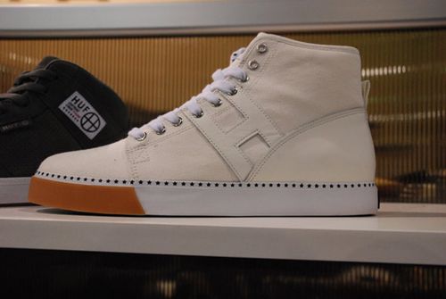 HUF-Spring-Summer-2010-Footwear-A-Closer-Look-10.jpg