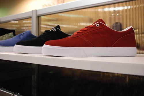 HUF-Spring-Summer-2010-Footwear-A-Closer-Look-14.jpg
