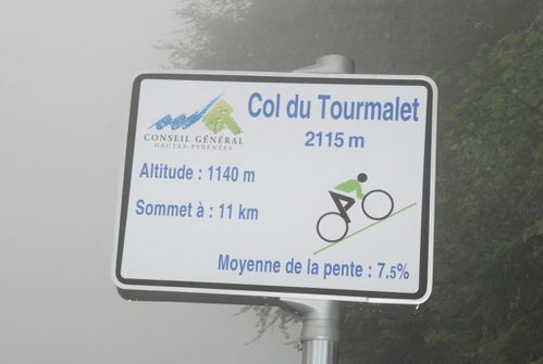 100 ans de Cyclisme au Tourmalet panneau mi col