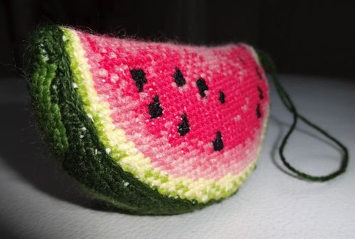Watermelon_pincushion--2-.JPG