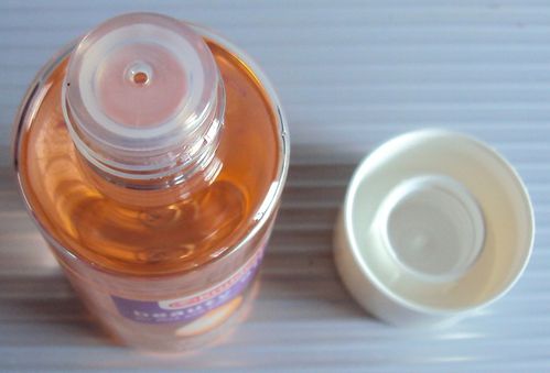L'huile de bébé, l'incontournable de ma routine beauté - Le blog de  Mamzelle KitKat
