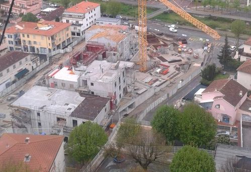 immeuble-ollivier-contes-chantier-place.jpg