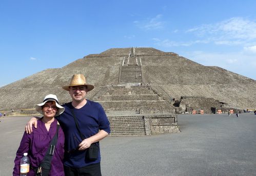 pyramide-teotihuacan-sol-giraud-lali.JPG