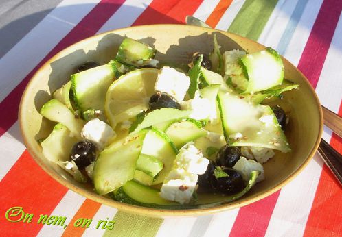 Salade de courgettes à la feta & menthe1