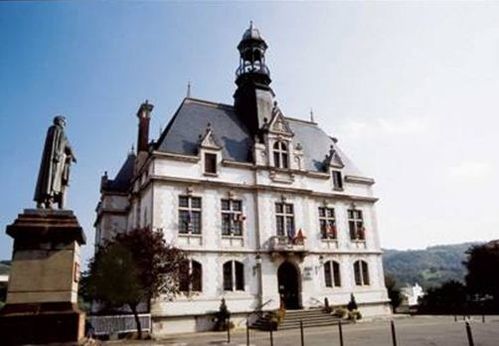 hotel-de-ville-de-decazeville.jpg