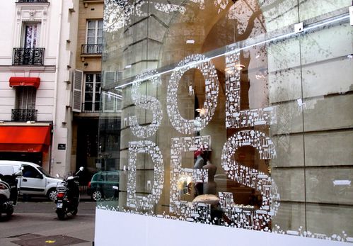 soldes vitrine typo