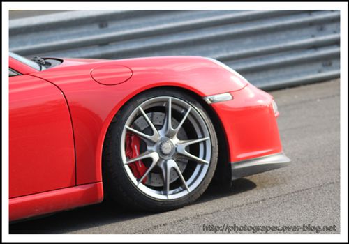 Porsche-GT3-Rouge-01