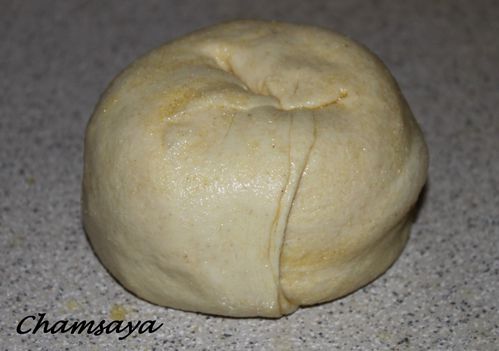 Meloui-ou-galettes-rondes-feuilletees-a-la-semoule 5289