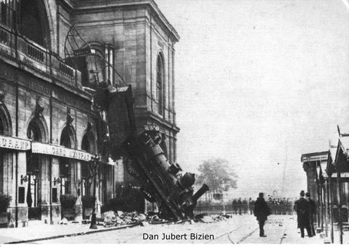 http://img.over-blog.com/500x352/5/16/13/26/Paris/Paris-accident-gare-Montparnasse.jpg