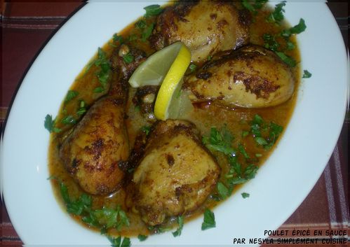 poulet épicé en sauce